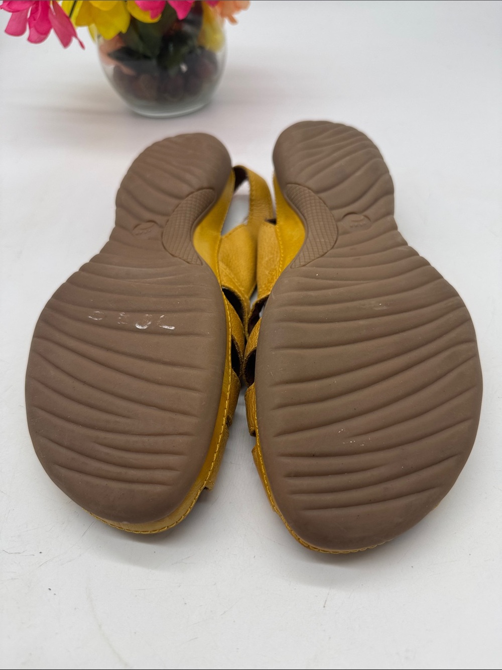 BareTraps Women's Mustard Yellow Leather Slingback Sandals Sz 11 - Picture 5 of 7